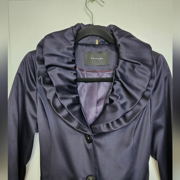 Satin deep purple Tahari xs evening coat - Picture 2 of 5